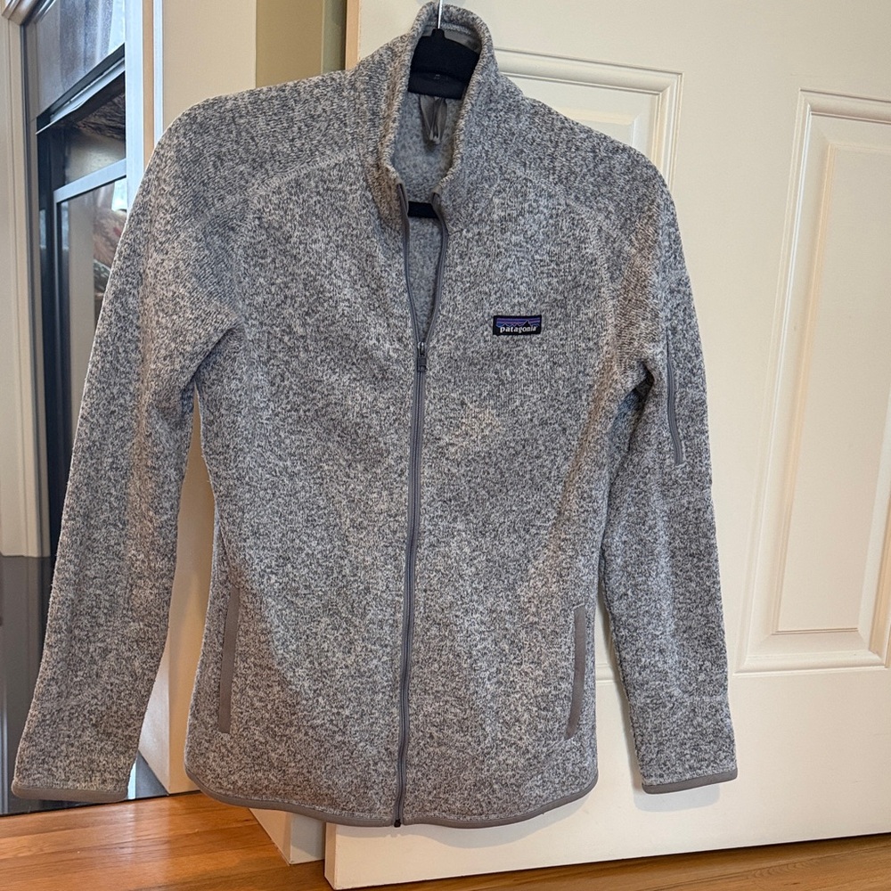 Patagonia Women's Heather Gray Better Sweater jacket